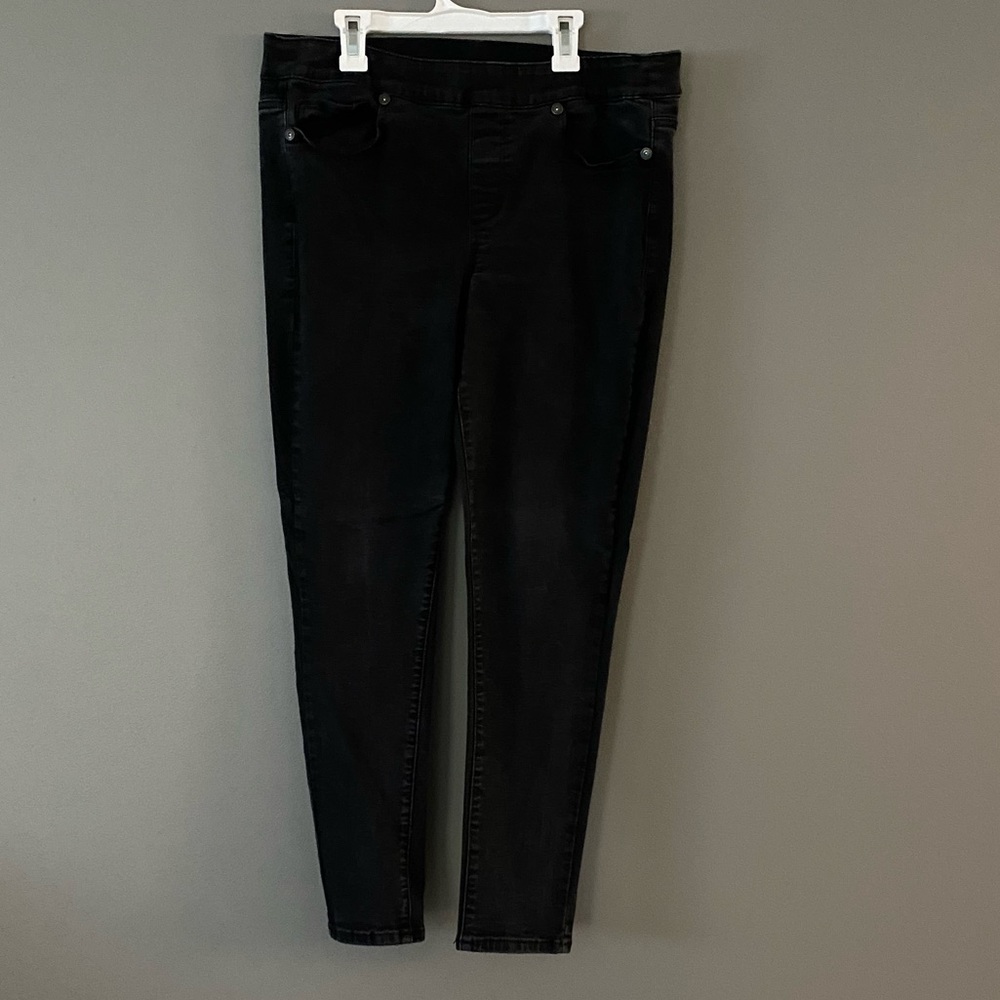 Maurices Elastic Waist Black Skinny Jeans